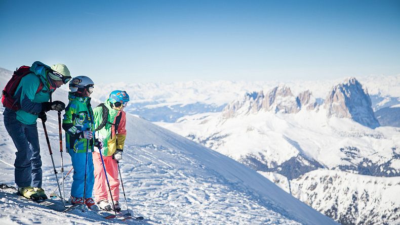 Горнолыжный тур:Брно - Кронплатц (Kronplatz, Italia) / Мадонна ди Кампильо (Val di Sole, Italia)/ Campitello di Fassa, Канацеи - Прага